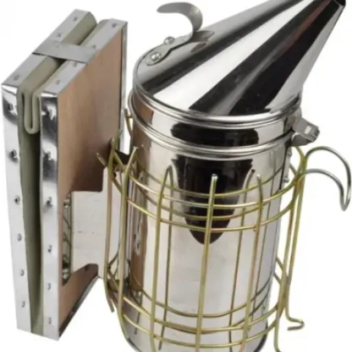 Test enfumoir de ruche inox avec bouclier thermique : basique mais il fait le job